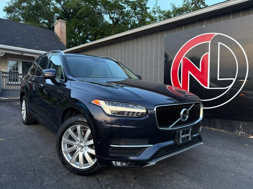 2017 VOLVO XC90