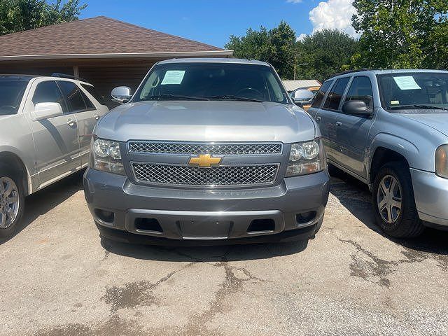 2011 CHEVROLET Suburban