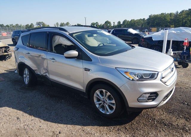 2017 FORD Escape