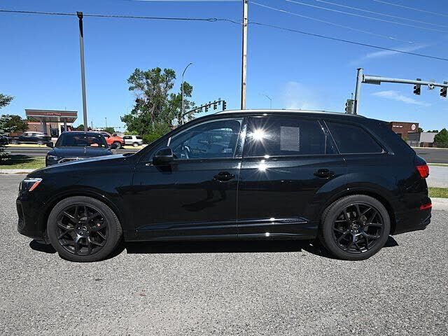 2025 Audi SQ7