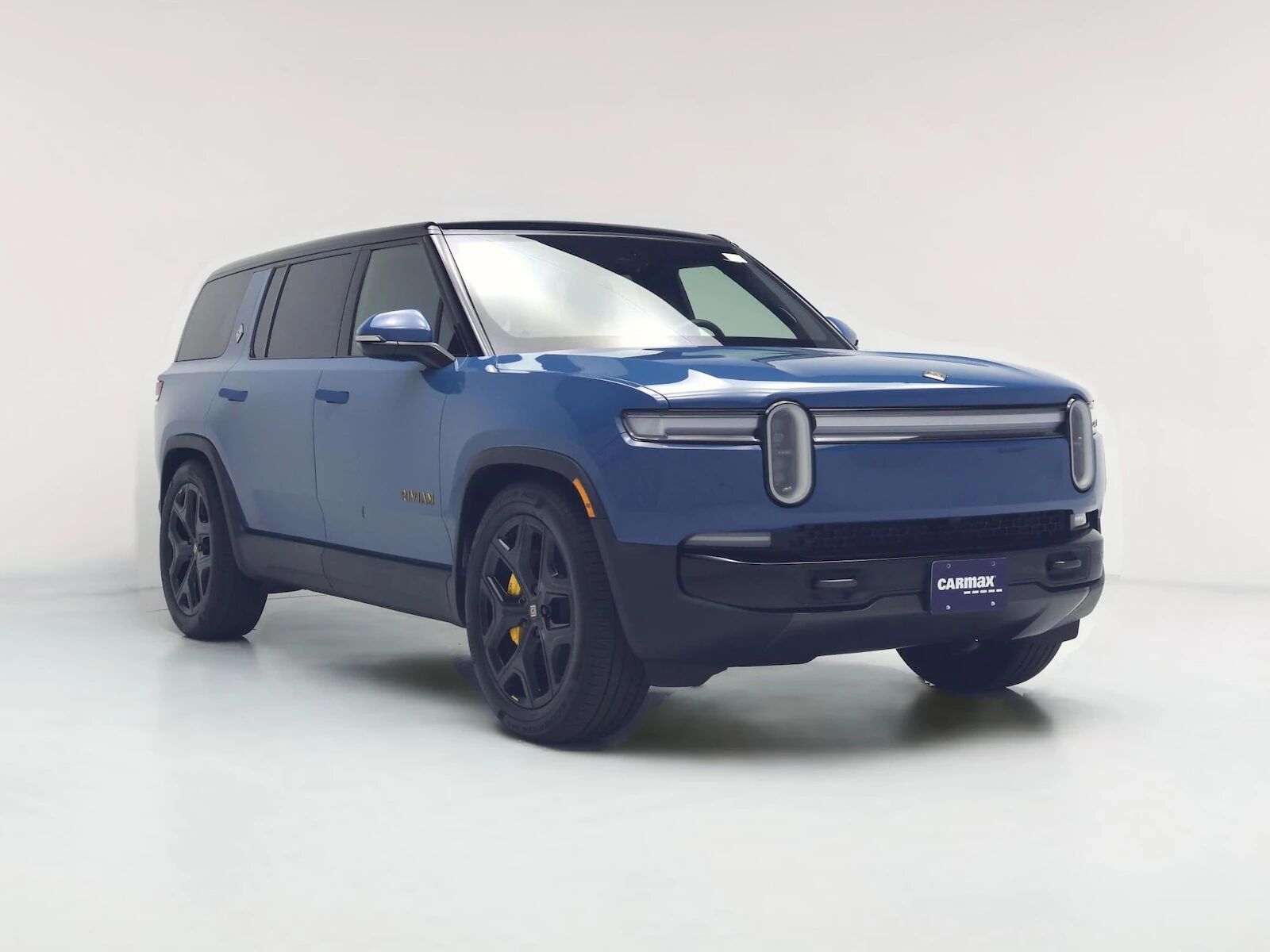 2025 RIVIAN R1S
