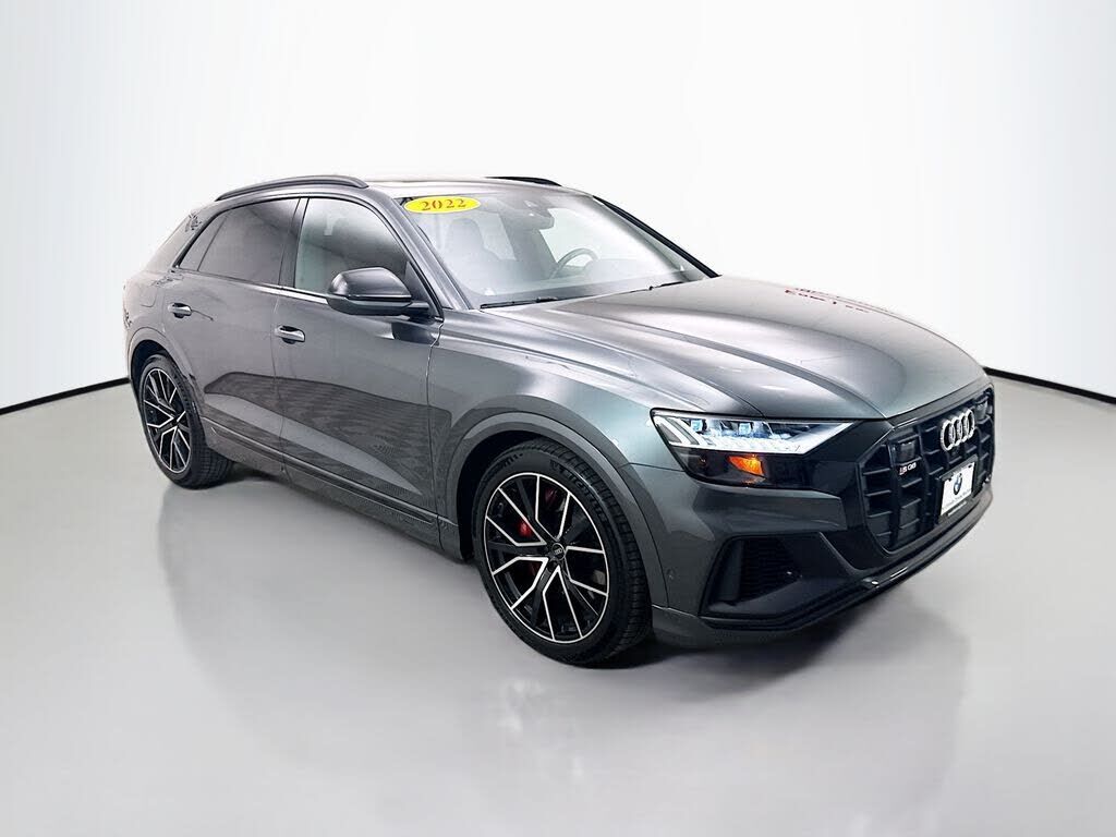 2022 AUDI SQ8
