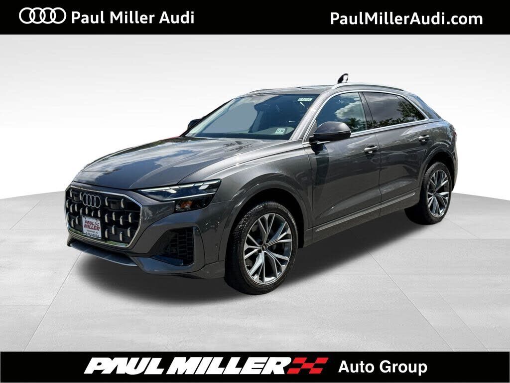 2025 AUDI Q8