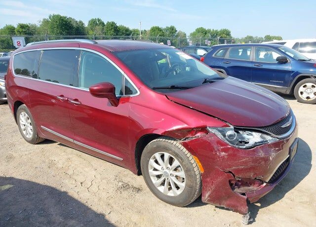 2019 CHRYSLER Pacifica