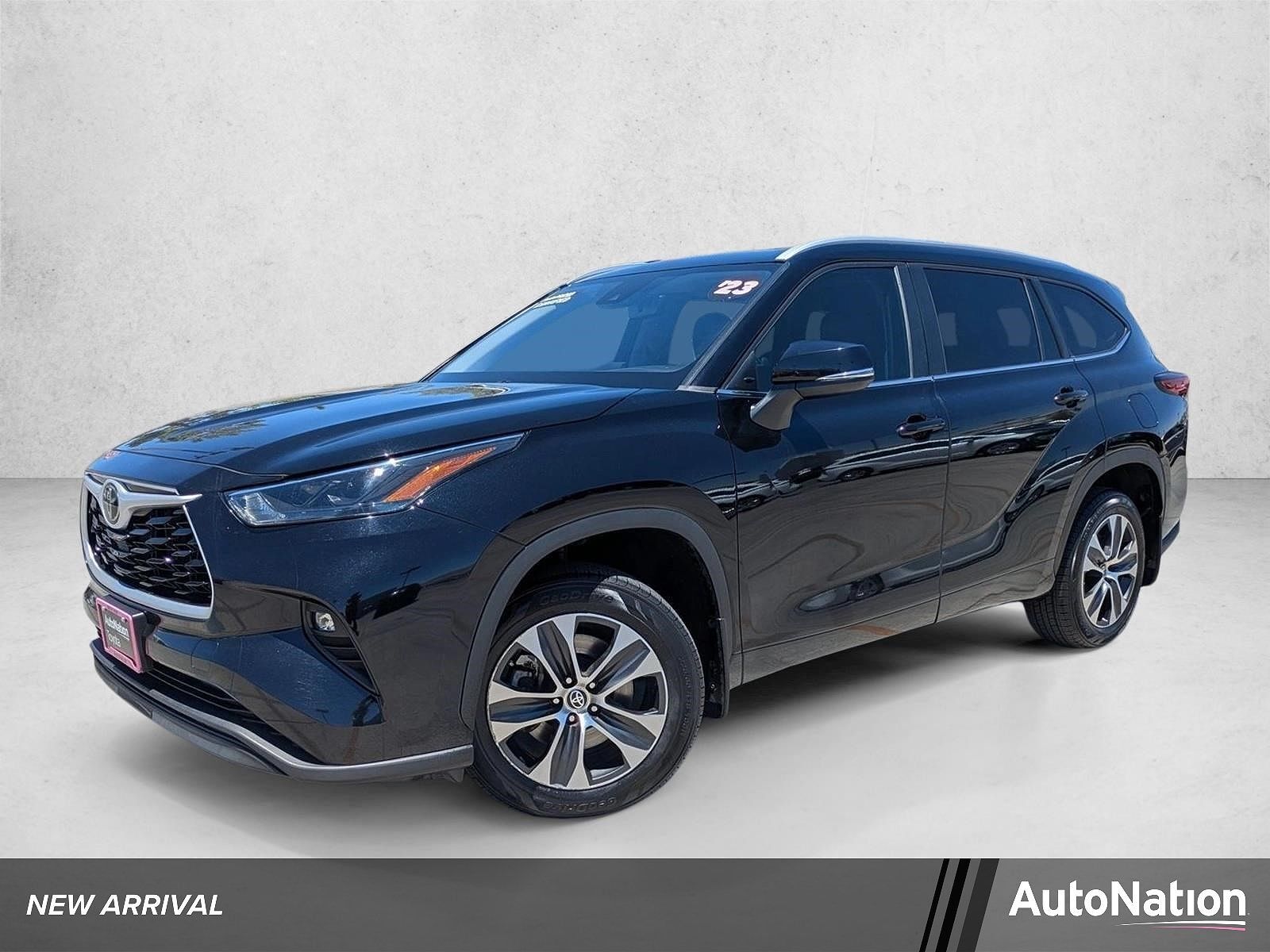 2023 TOYOTA Highlander