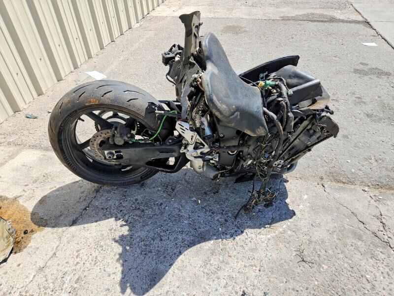 2010 YAMAHA YZF