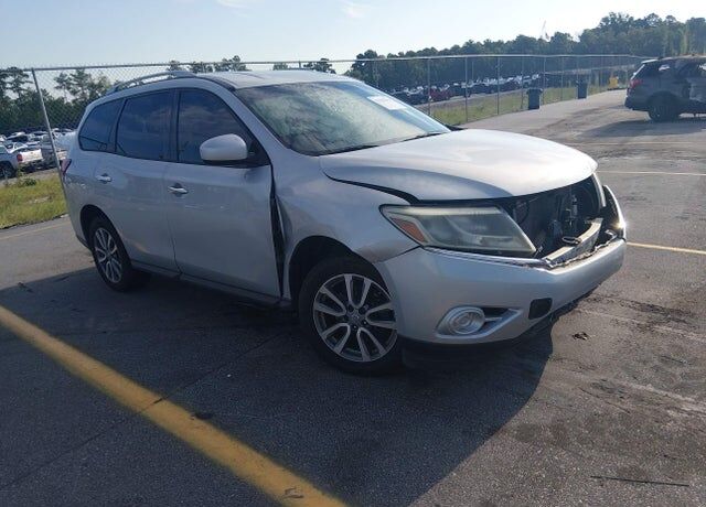 2016 NISSAN Pathfinder