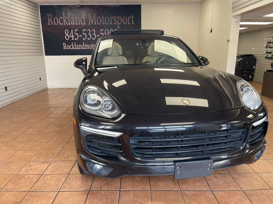 2016 PORSCHE Cayenne