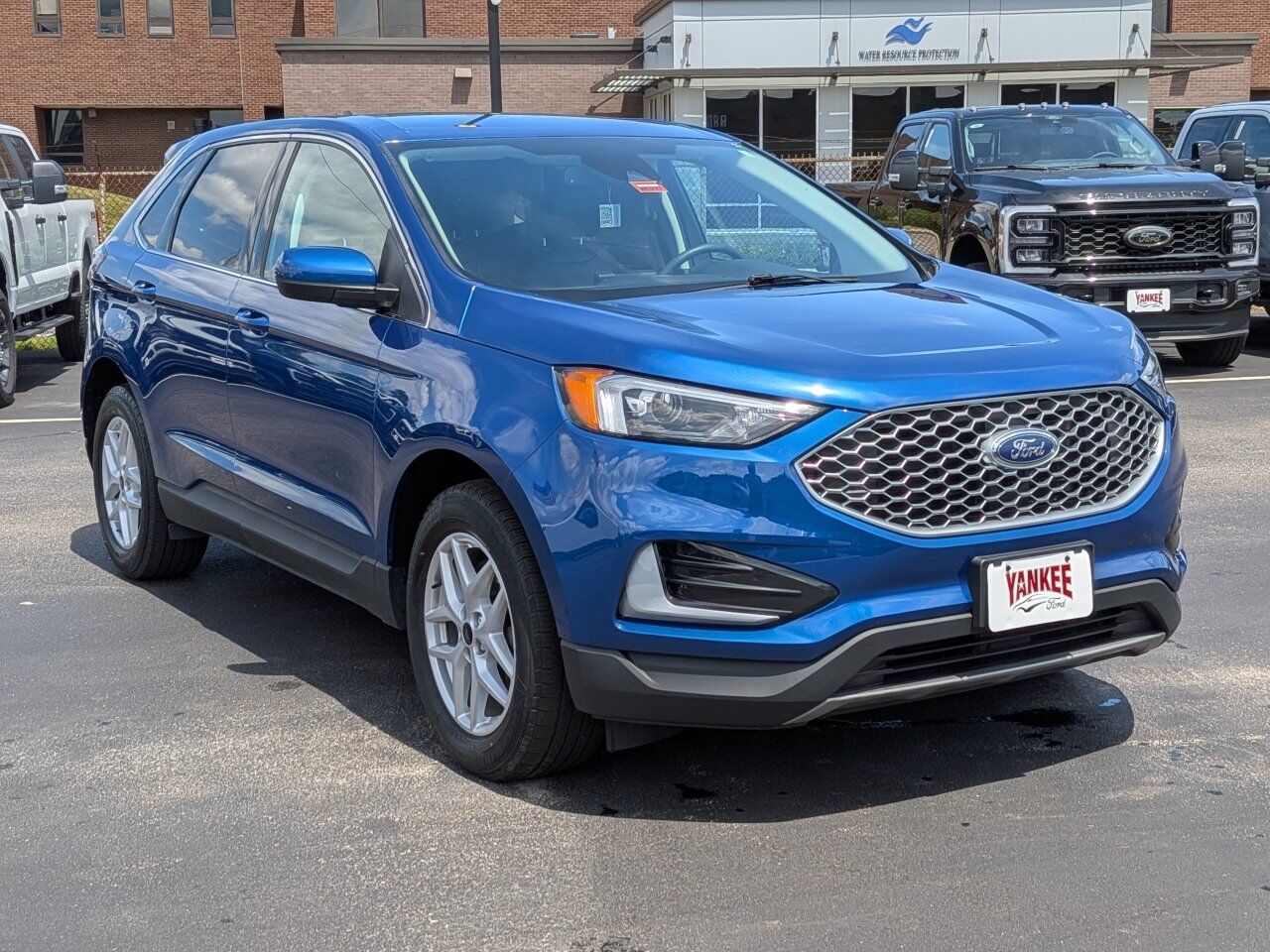 2023 FORD Edge