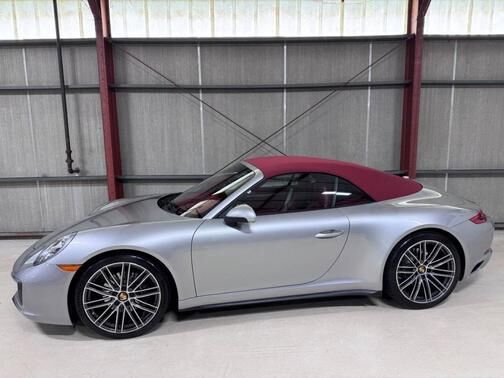 2018 PORSCHE 911