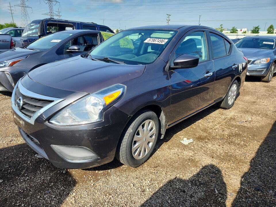 2015 NISSAN Versa