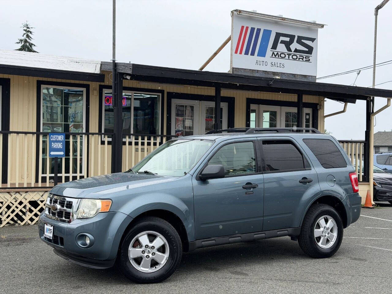 2010 FORD Escape