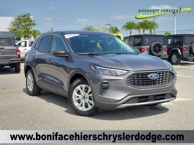 2023 FORD Escape