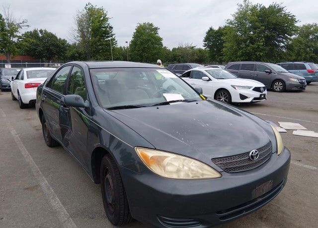 2002 TOYOTA Camry