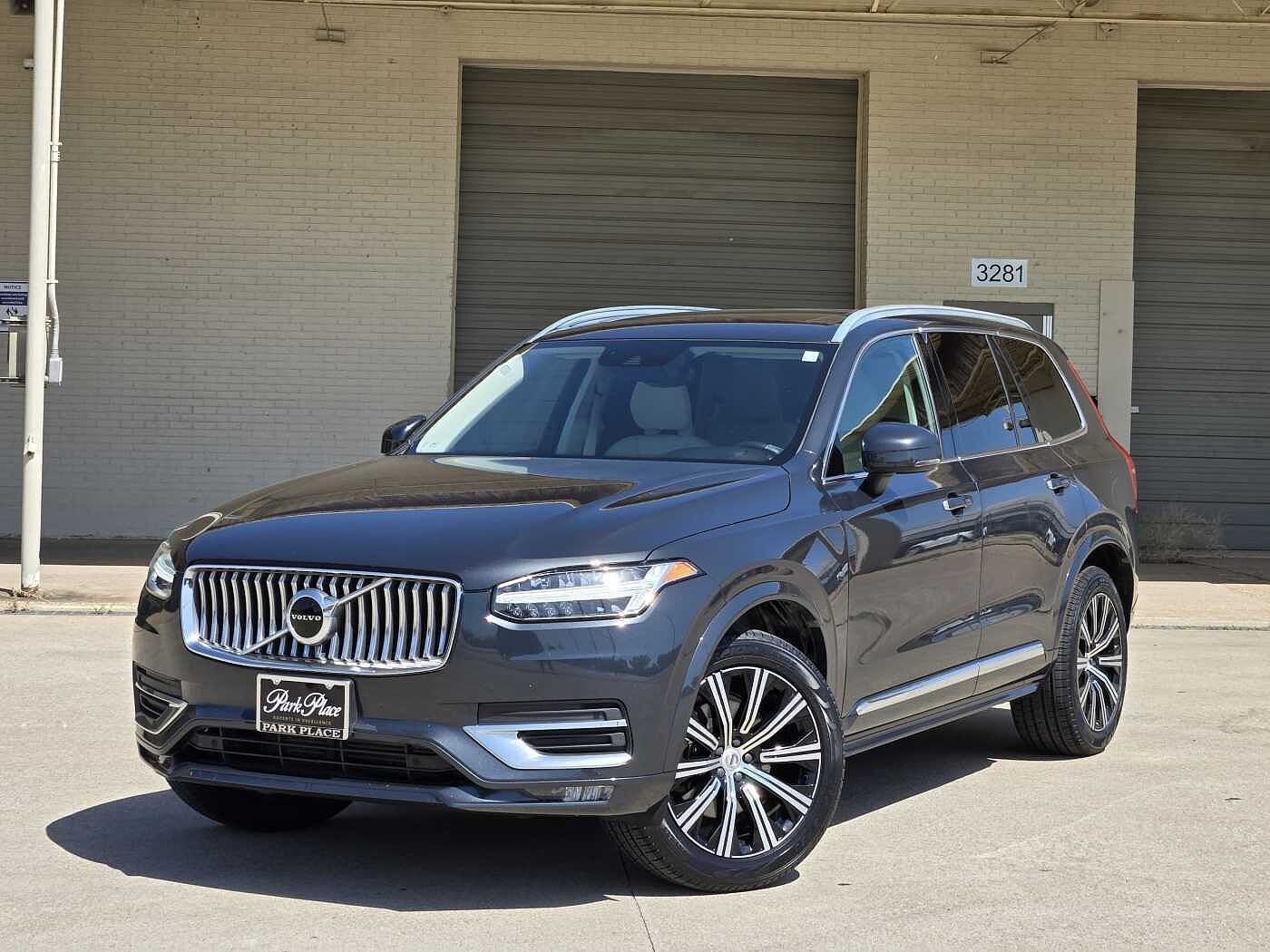 2022 VOLVO XC90