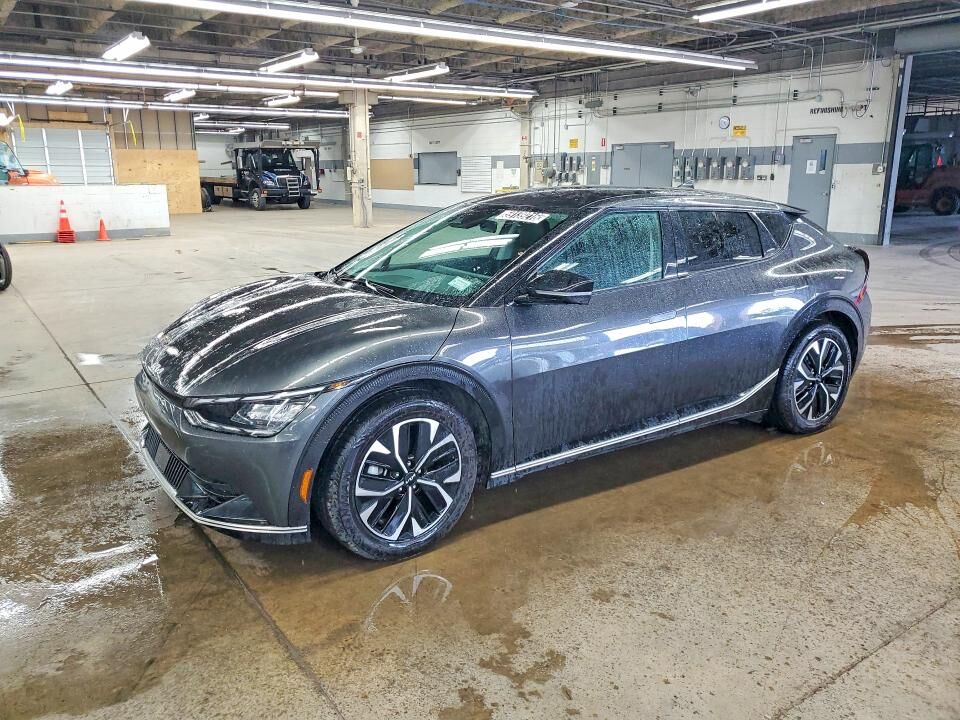2023 KIA EV6