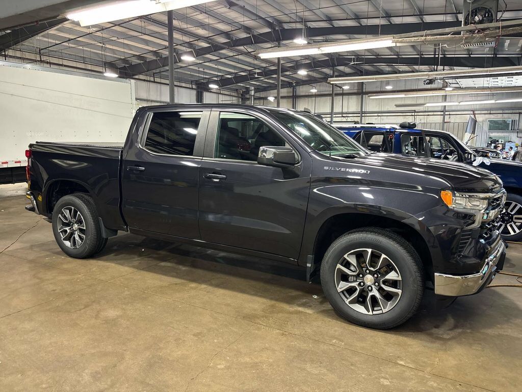 2023 CHEVROLET Silverado