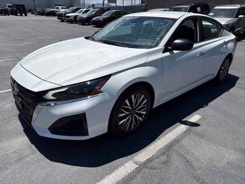 2025 NISSAN Altima