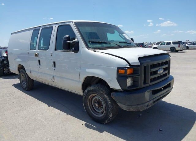 2011 FORD E-250