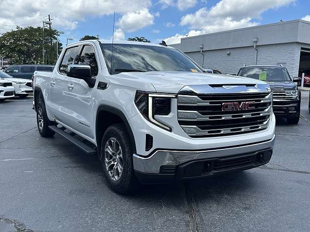 2023 GMC Sierra