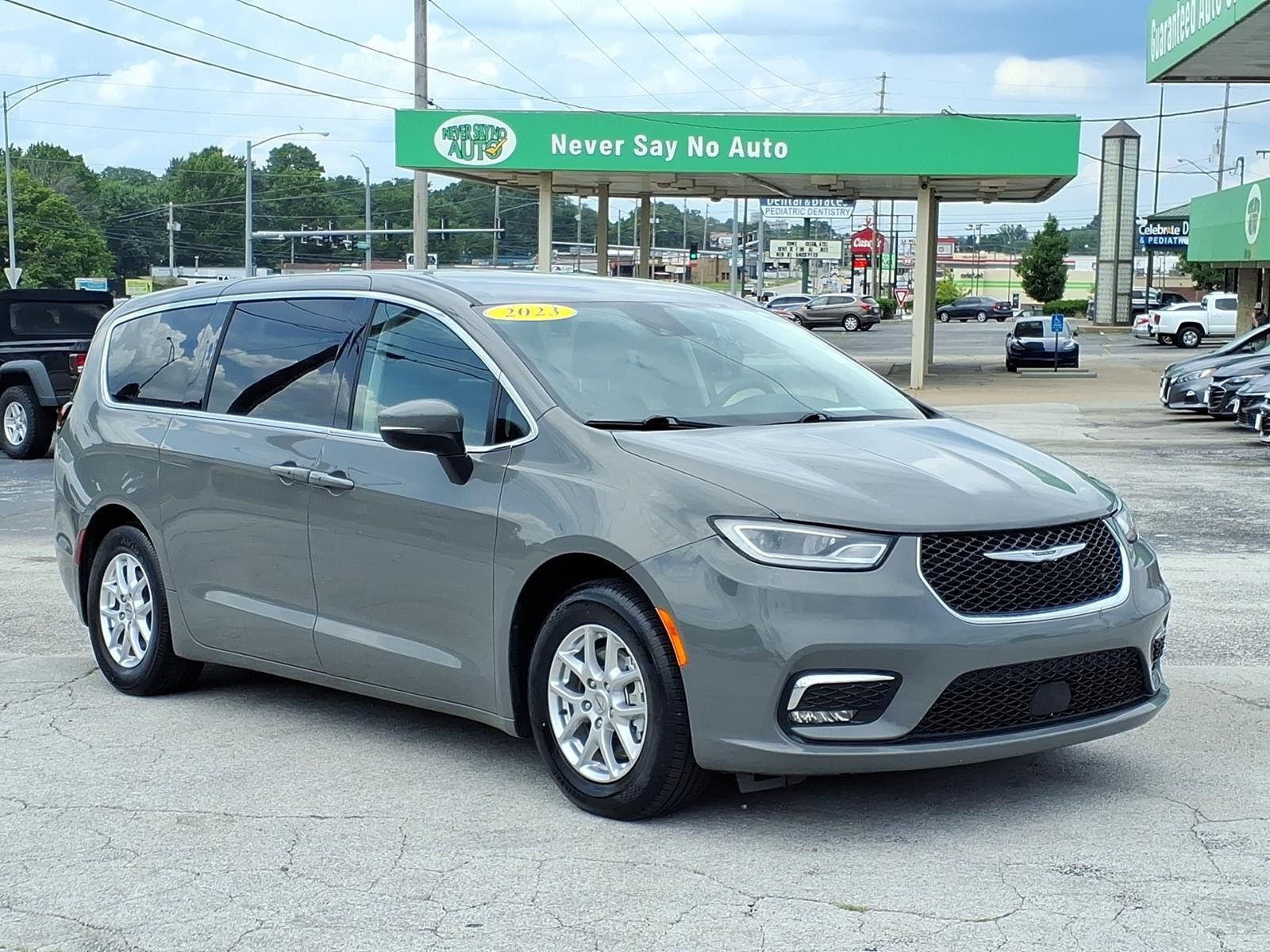 2023 CHRYSLER Pacifica
