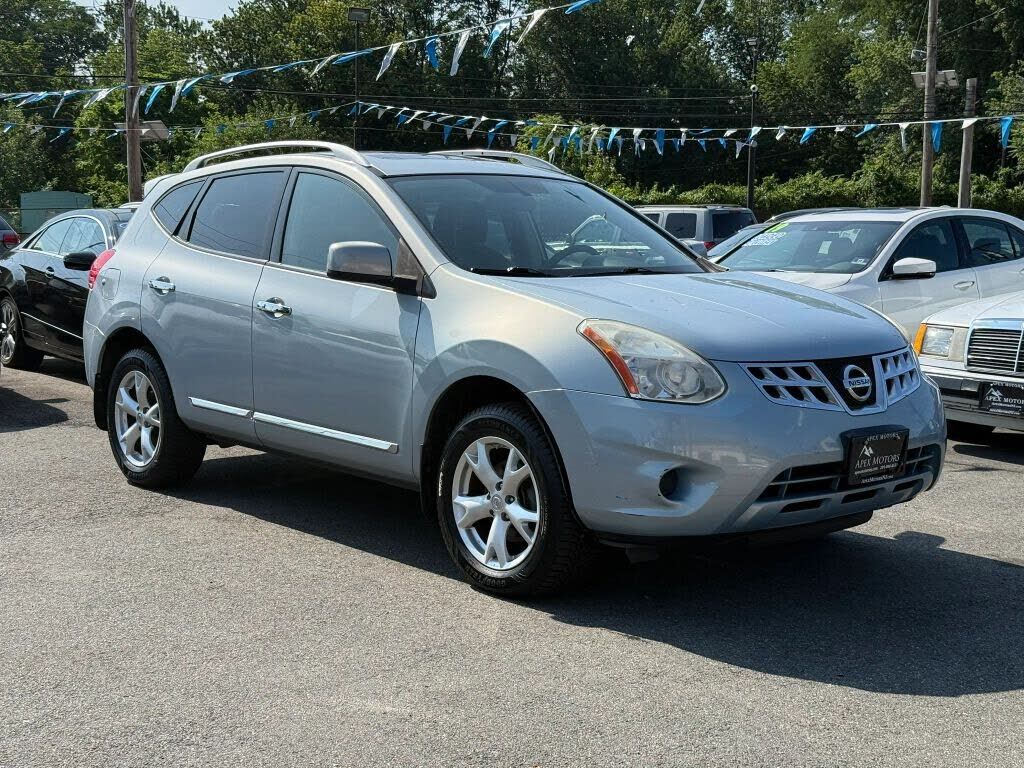2011 NISSAN Rogue