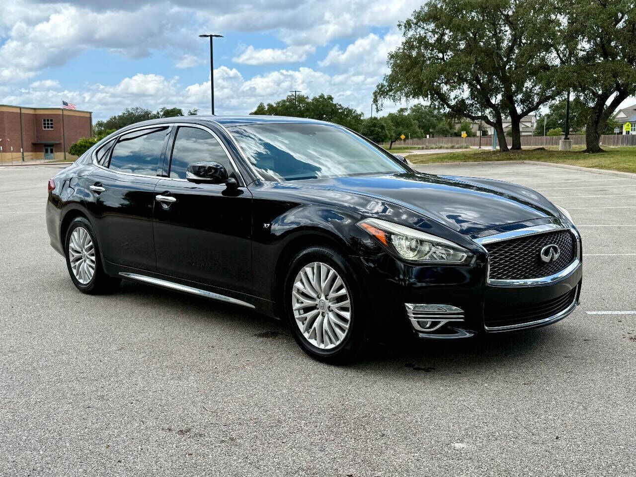 2015 INFINITI Q70L