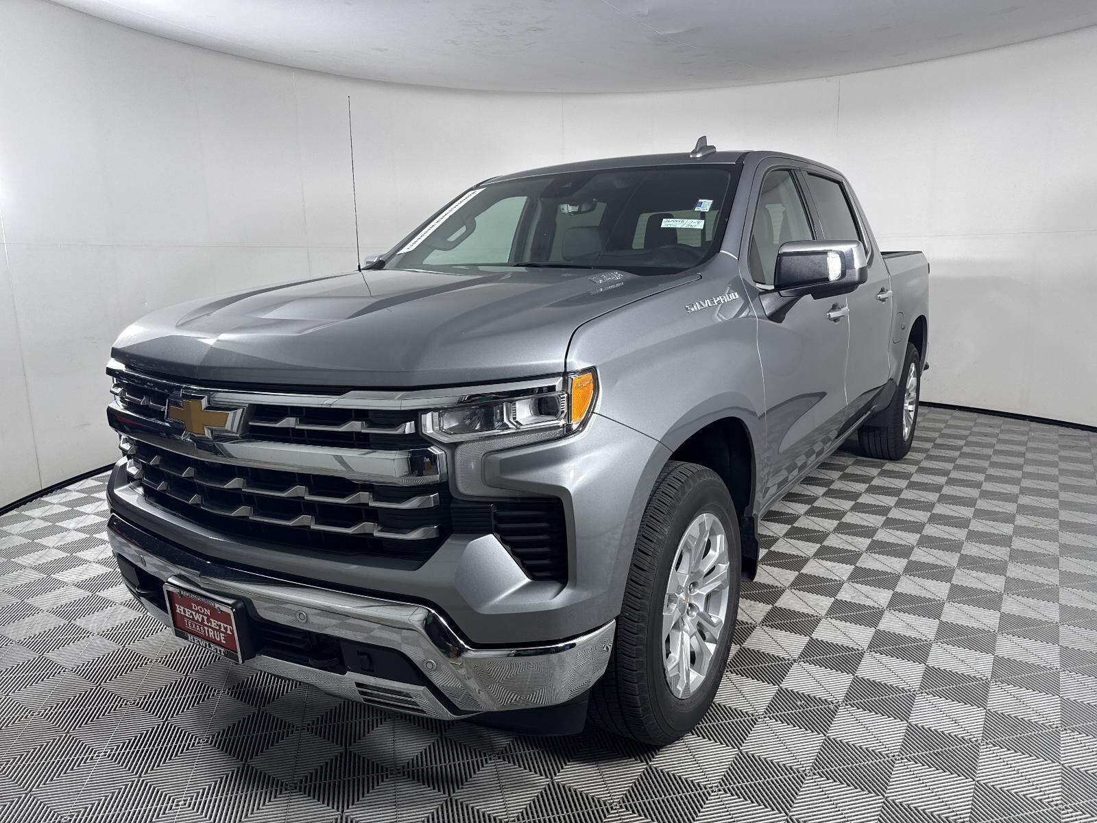 2024 CHEVROLET Silverado