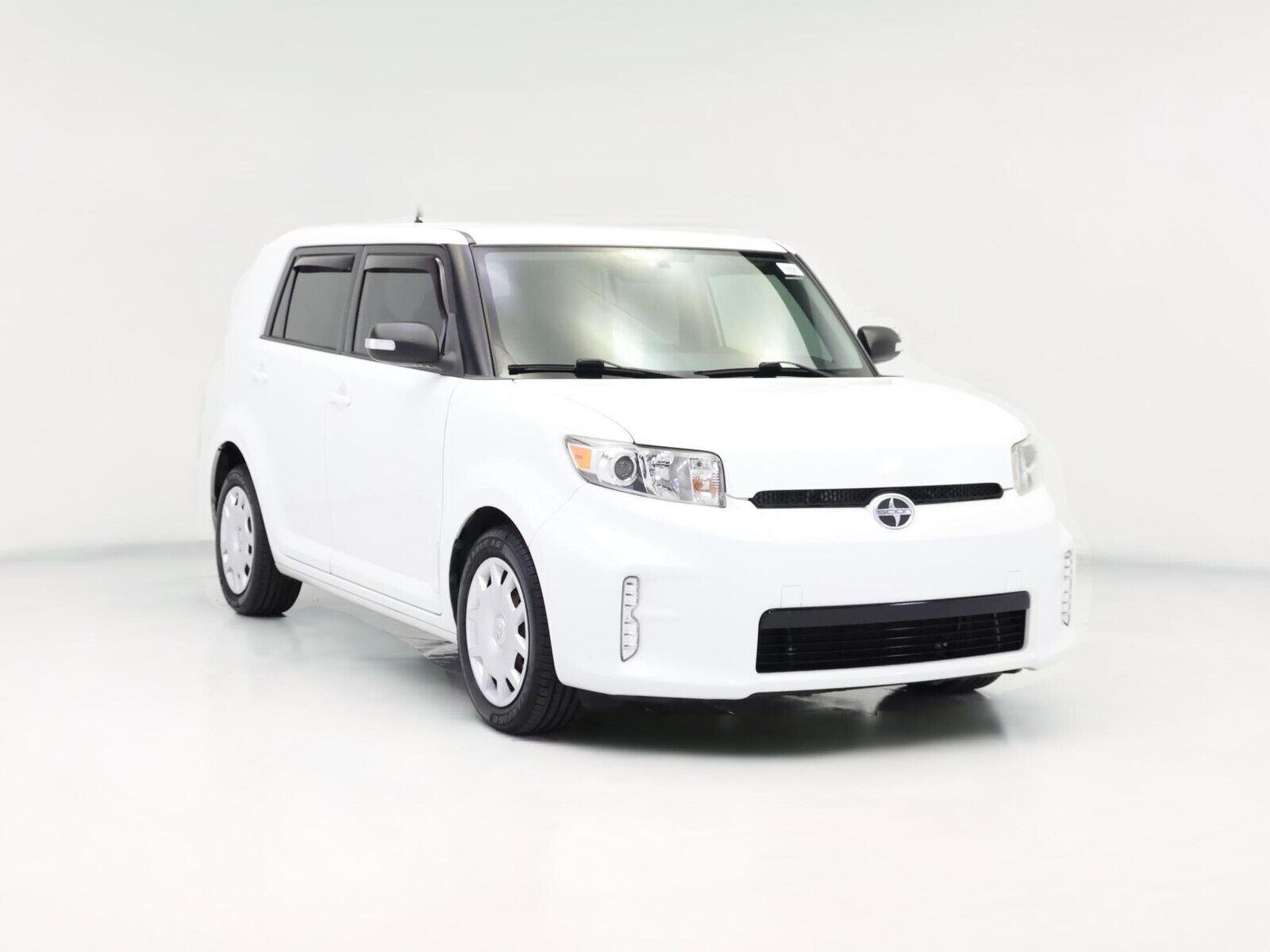 2015 TOYOTA SCION