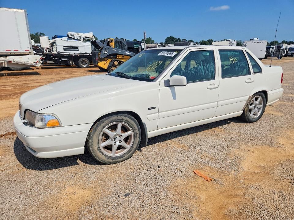 1998 VOLVO S70