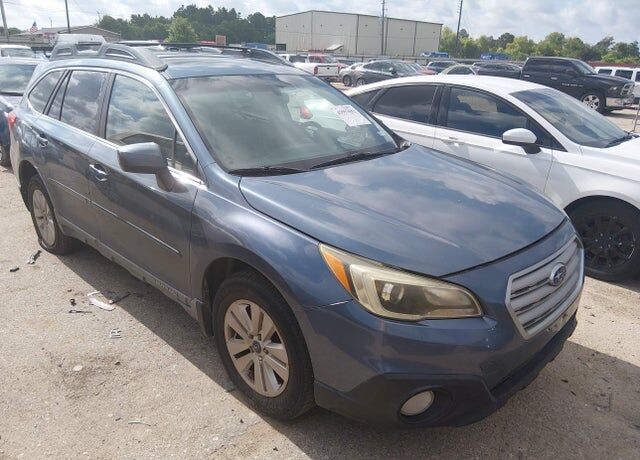 2015 SUBARU Outback