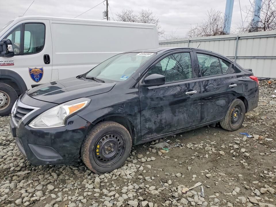 2018 NISSAN Versa