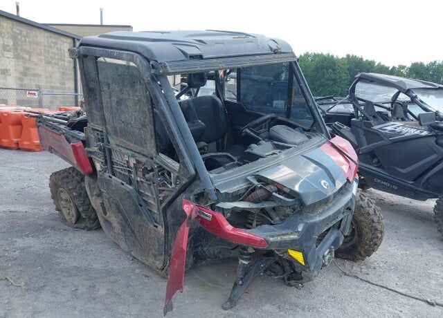2024 CAN-AM Defender/Traxter