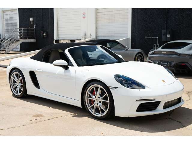 2023 PORSCHE 718