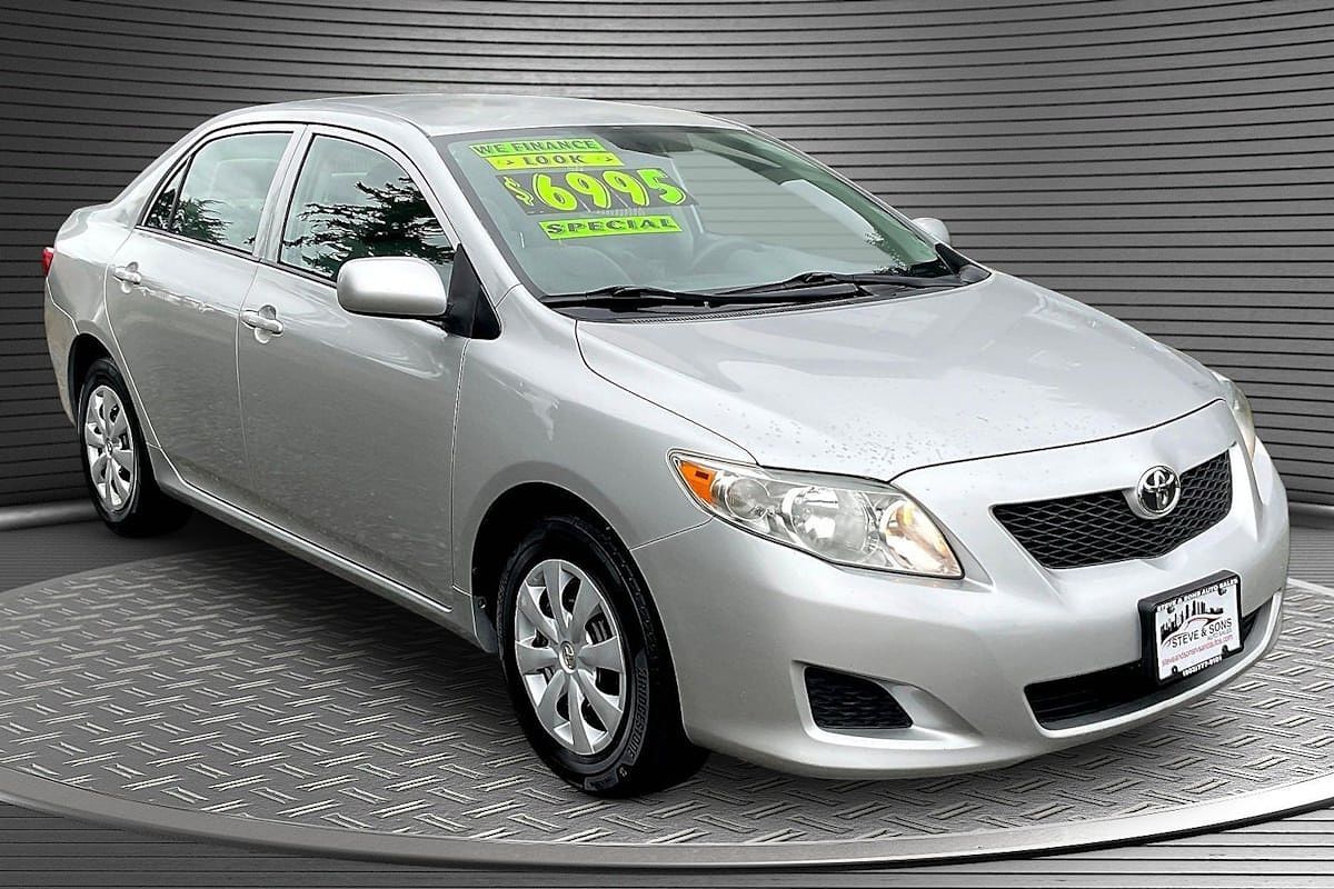 2010 TOYOTA Corolla