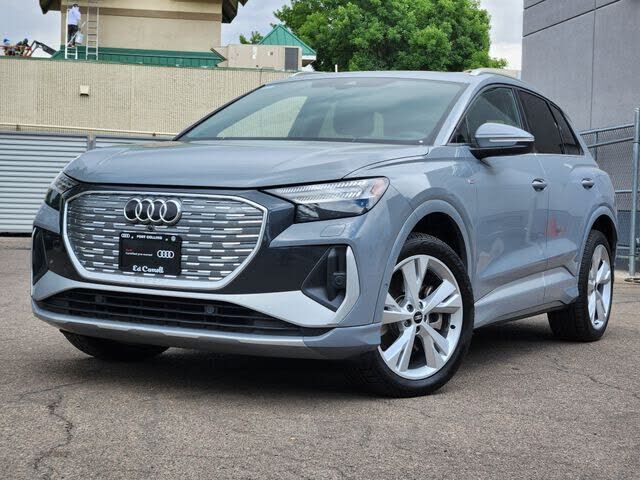 2023 AUDI Q4
