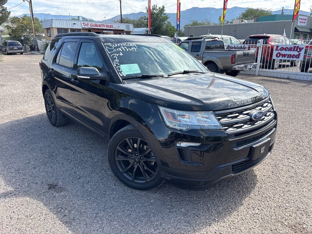 2018 FORD Explorer