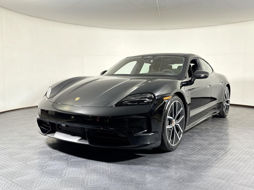 2026 PORSCHE Taycan