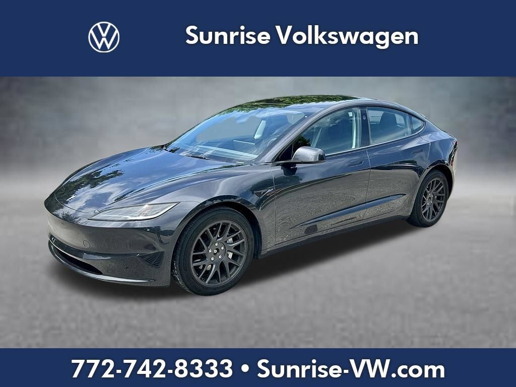 2024 TESLA Model 3