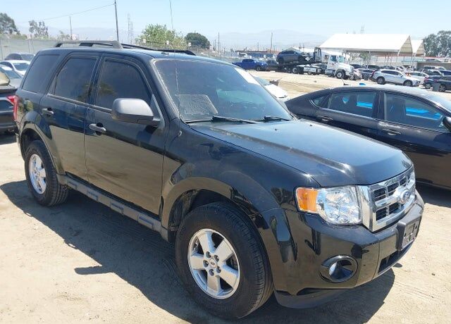 2010 FORD Escape