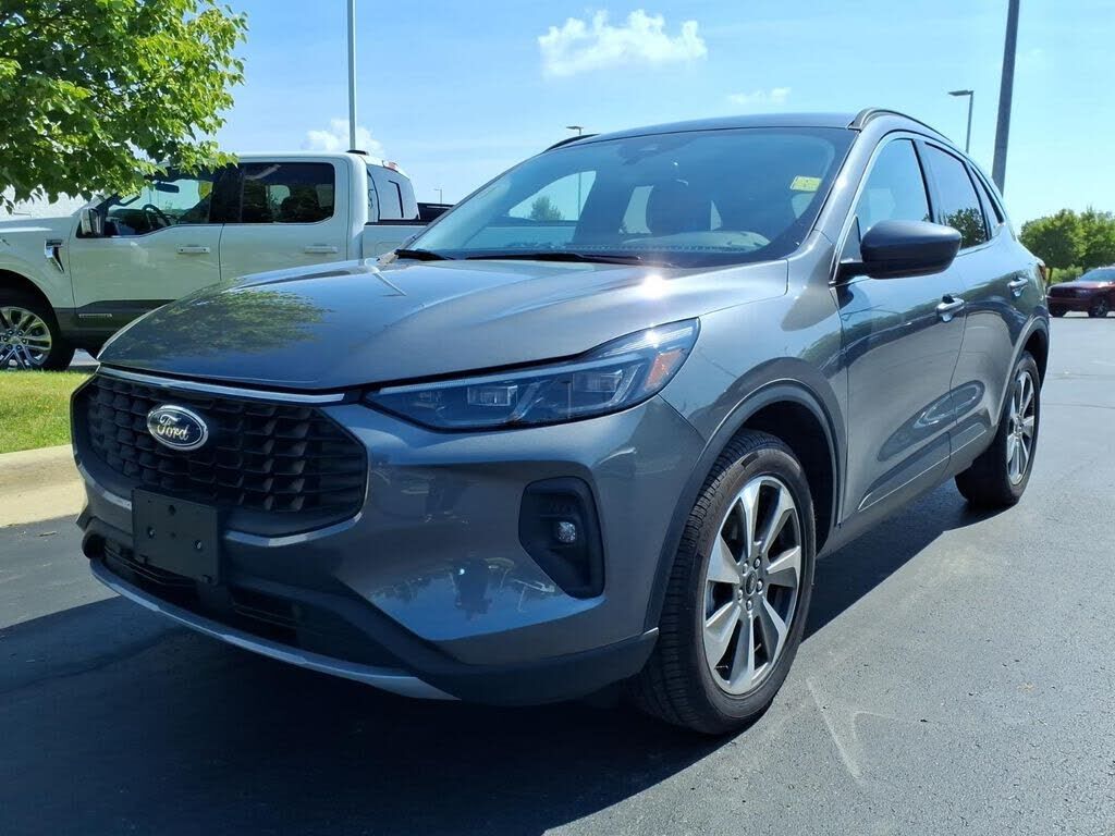 2025 FORD Escape