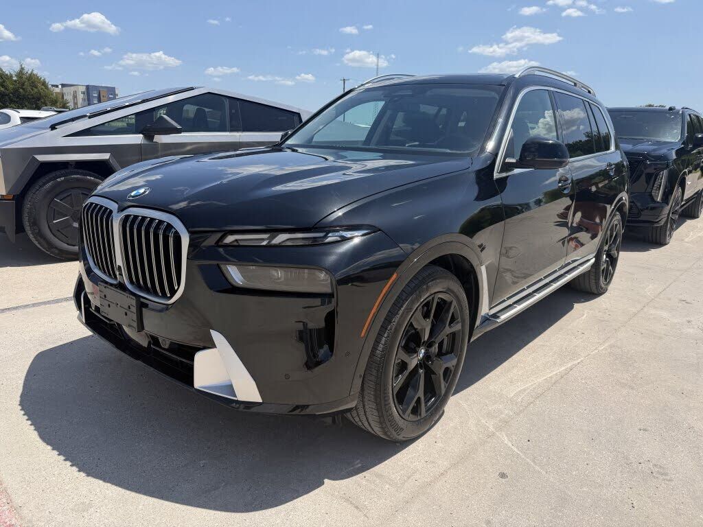 2023 BMW X7