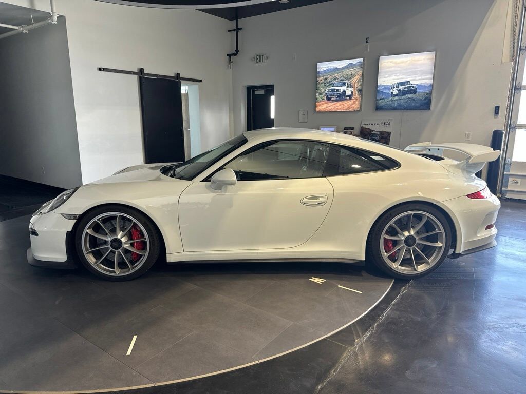 2015 PORSCHE 911