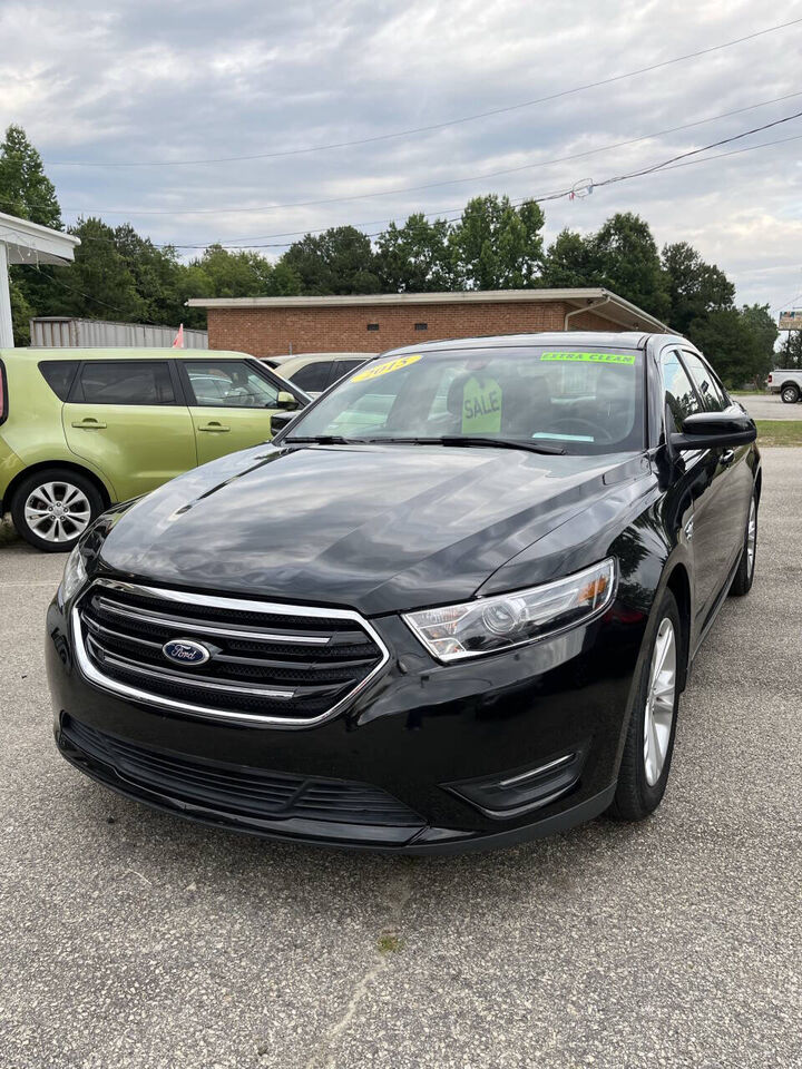 2015 FORD Taurus