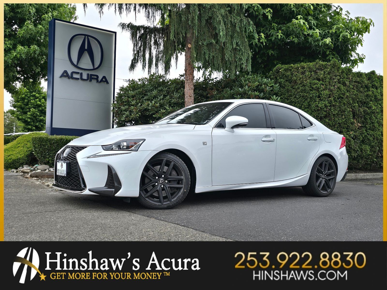 2017 LEXUS IS