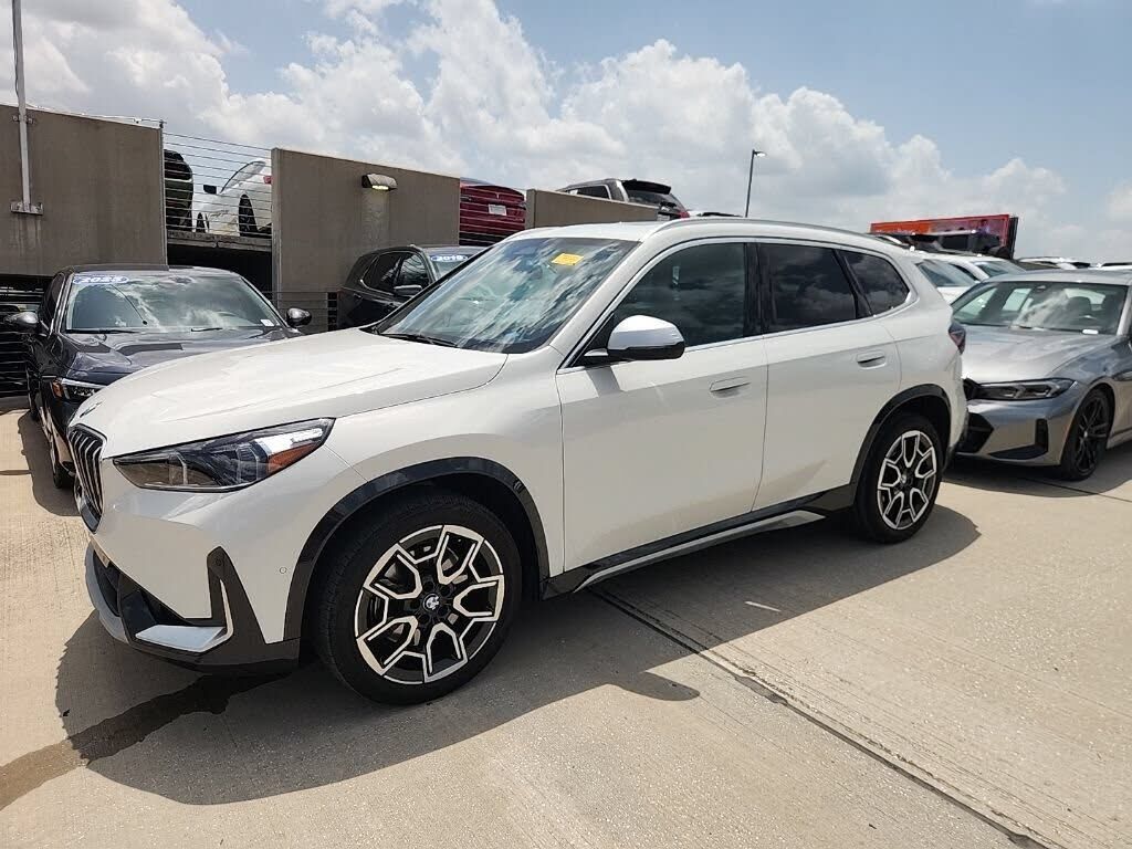 2024 BMW X1