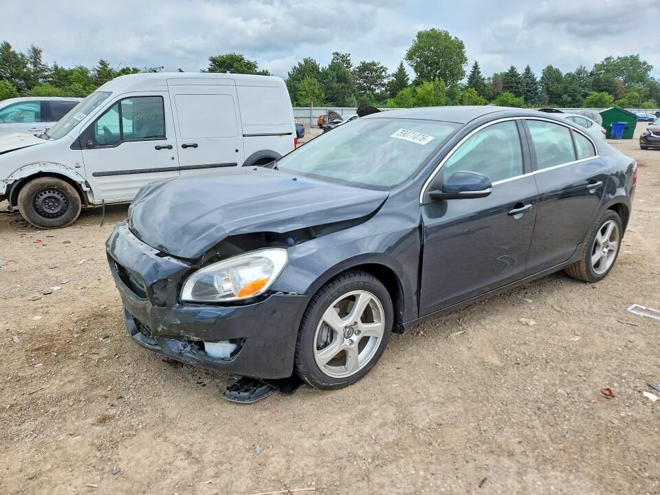 2013 VOLVO S60