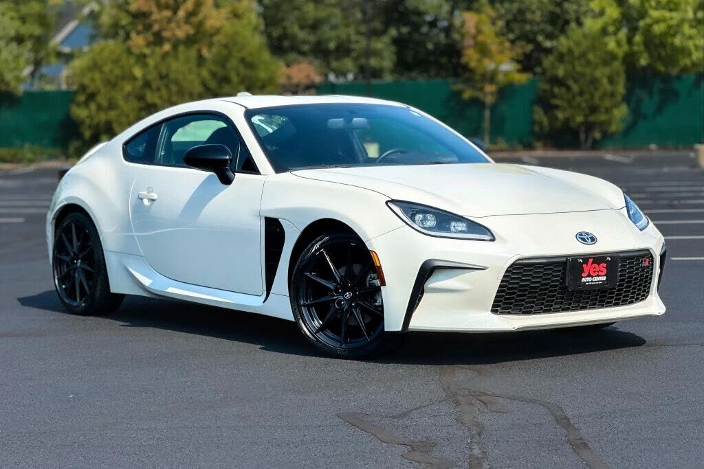 2023 TOYOTA GR86