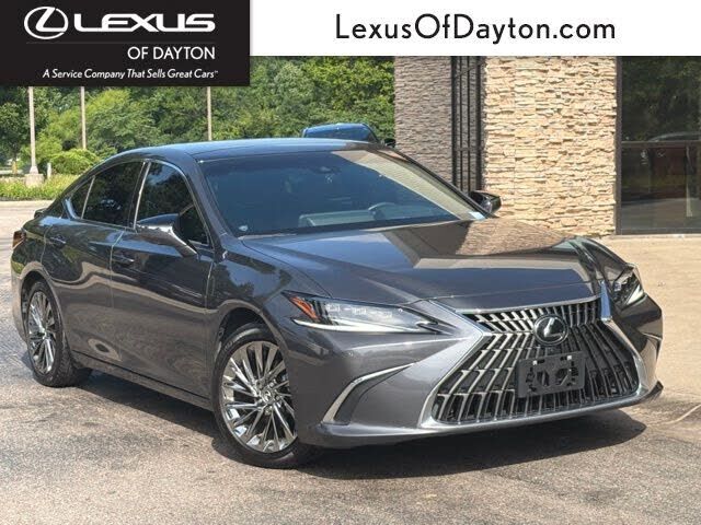 2024 LEXUS ES