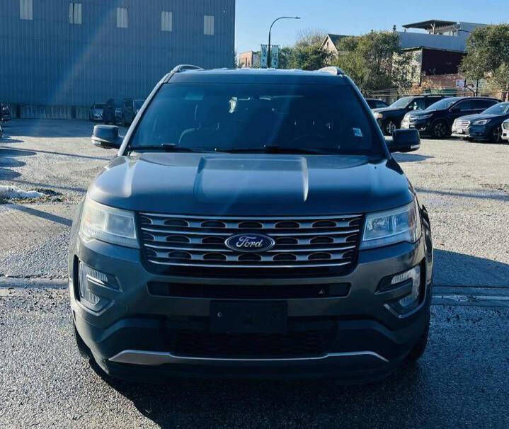 2017 FORD Explorer